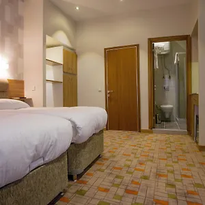 2* Otel Serene